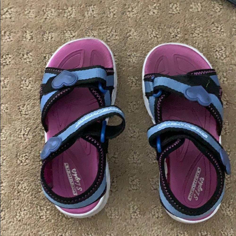 girls sketchers slides